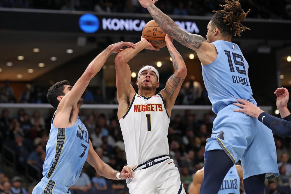 在他的影响 在他的影响