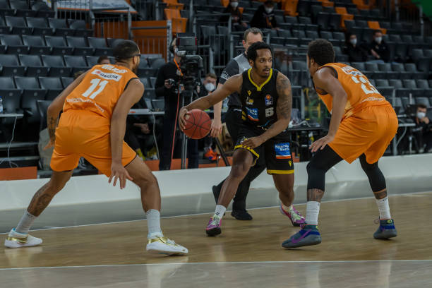 造就了他的 造就了他的